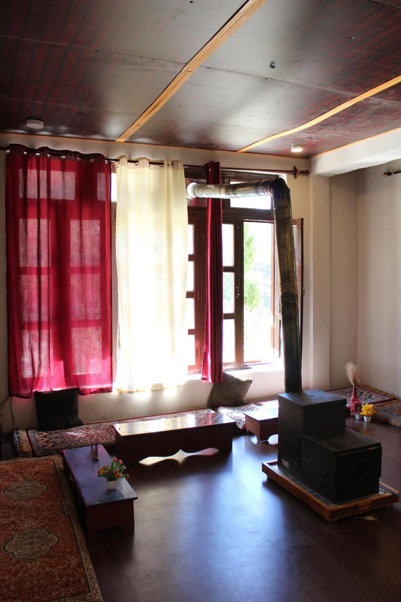 Hostel Kyelang Times Zewnętrze zdjęcie